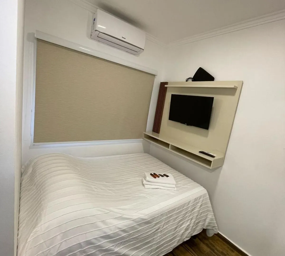 Residencial Luce Del Sole Apt 3 주앵빌 0*,