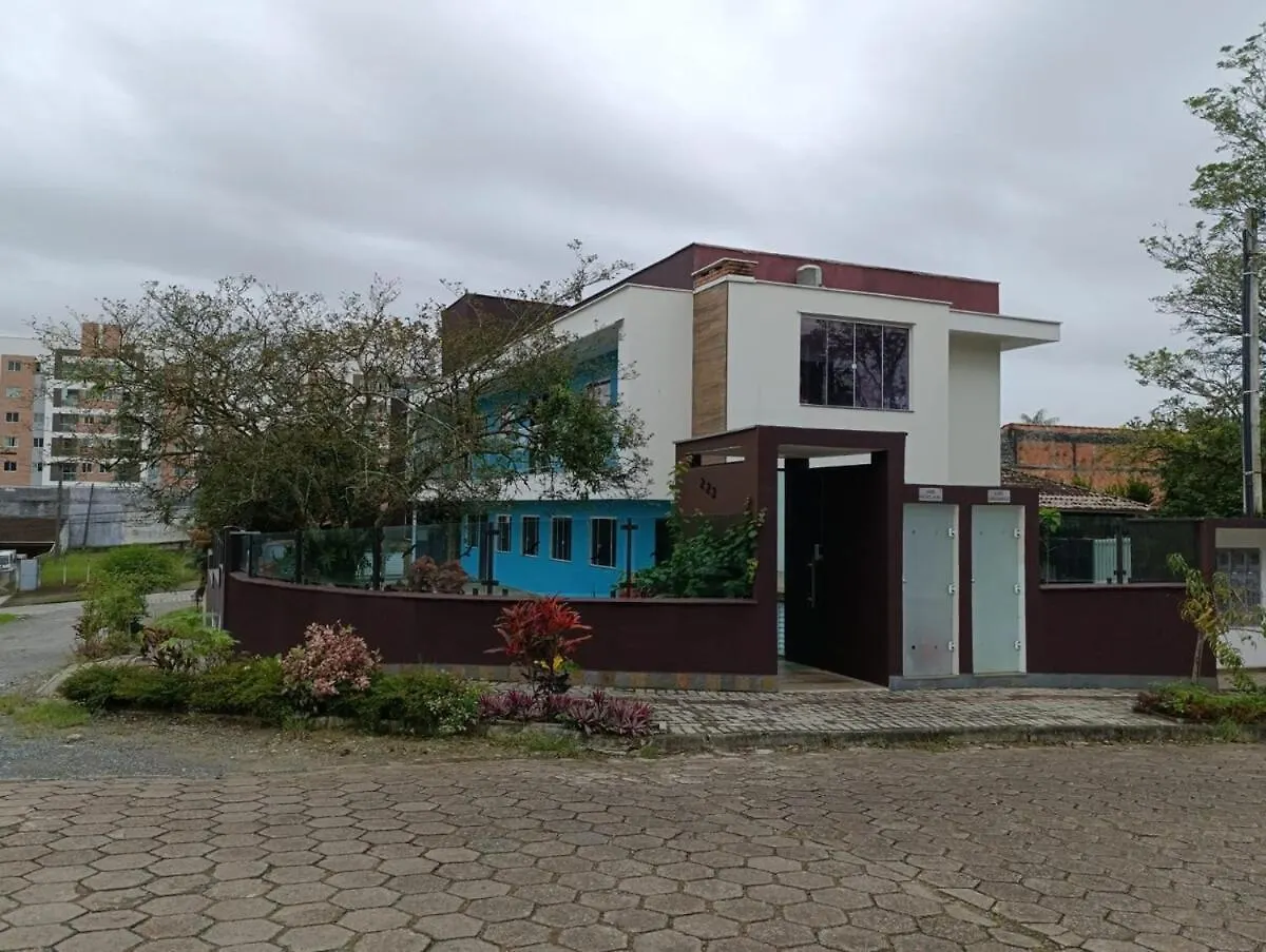 Residencial Luce Del Sole Apt 3 约恩维利
